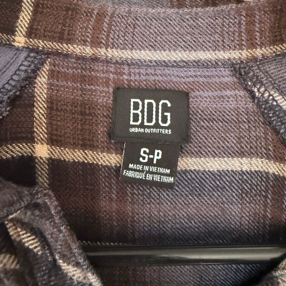 BDG Urban Outfitters Plaid Button-Up Shirt - Picture 2 of 5